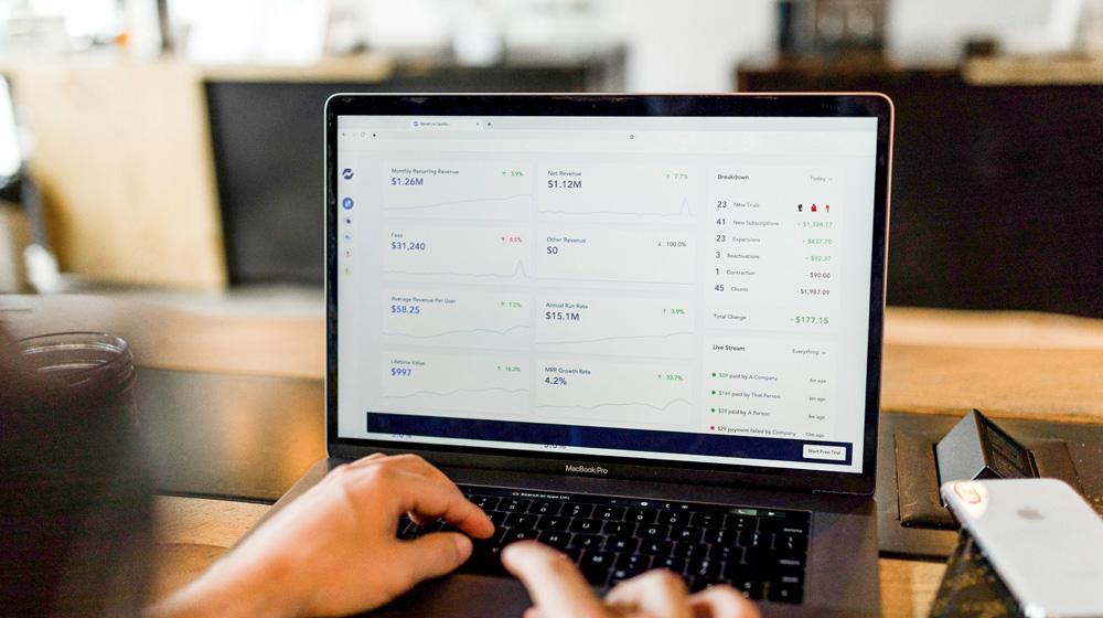 Descubriendo qué son realmente los ingresos pasivos online y cómo funcionan para ti